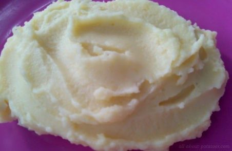 mashed potatoes on a fuchsia plate